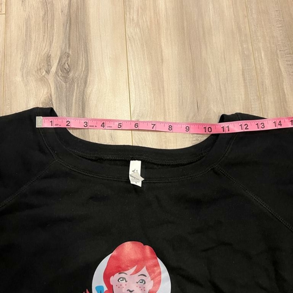 NWOT WENDY'S Custom Print Sweater - Picture 5 of 10